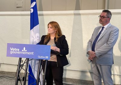 Québec investit plus de 860 M$