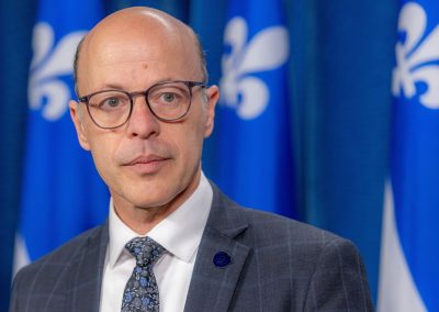 Régions éloignées : le PQ défend l’accès équitable aux soins