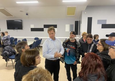 Le député Alexis Deschênes rencontre les chômeurs