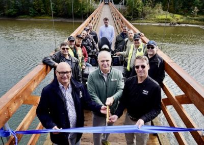 Une nouvelle passerelle sur la rivière Madeleine